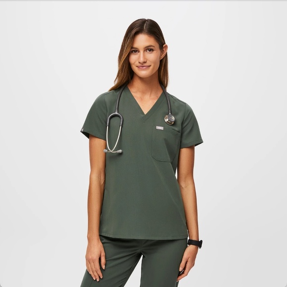FIGS Catarina One-Pocket Scrub Top - Picture 4 of 4